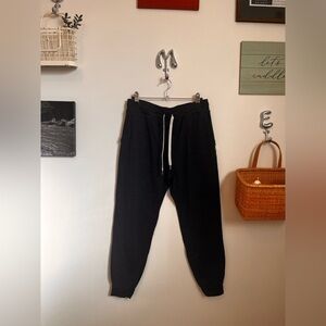 Vuori Performance Jogger